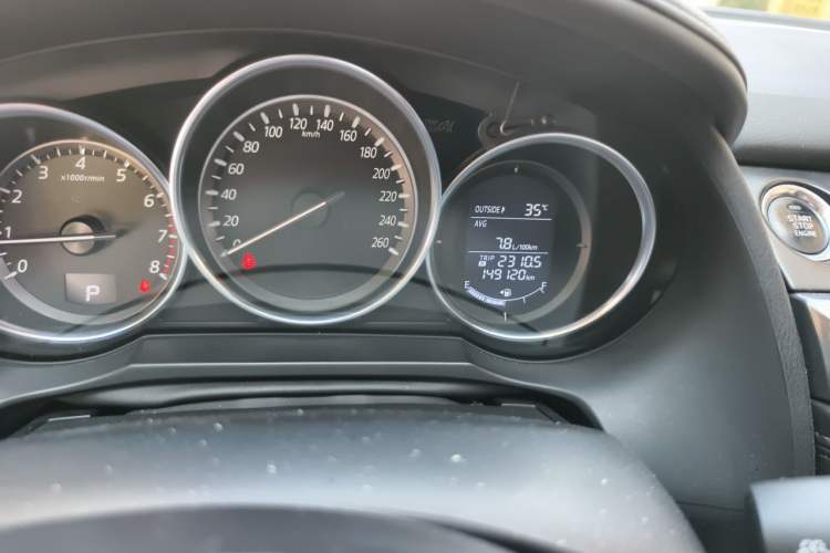 Used Mazda Atenza 2017 2.0L Blue Sky Luxury Edition Odometer Close Up