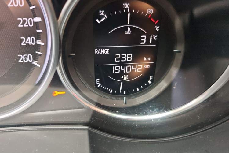 Used Mazda Atenza 2017 2.0L Blue Sky Luxury Edition Odometer Close Up
