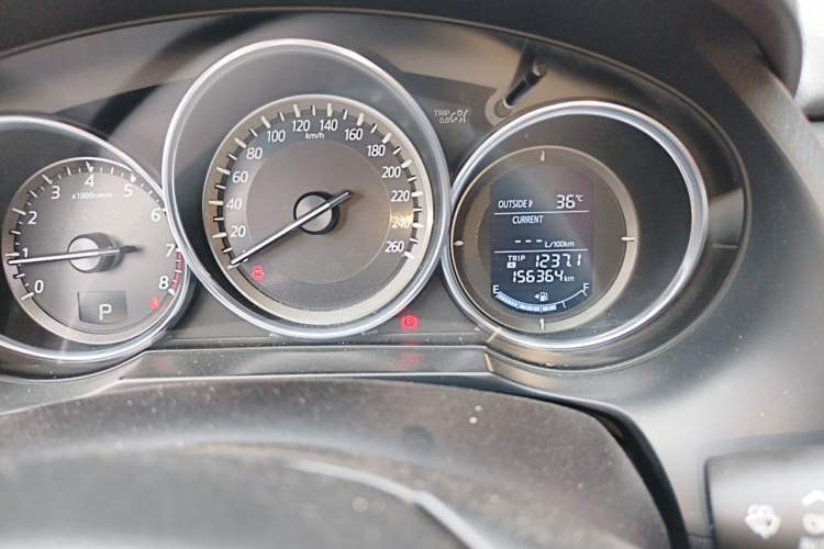 Used Mazda Atenza 2017 2.0L Blue Sky Luxury Edition Odometer Close Up