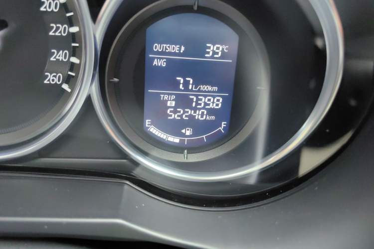 Used Mazda Atenza 2017 2.5L Skyactiv Sport Edition Odometer Close Up