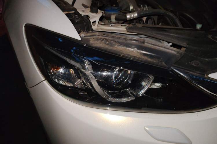 Used Mazda Atenza 2017 2.5L Blue Sky Prestige Edition Right Front Headlight