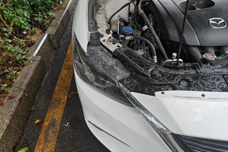 Used Mazda Atenza 2017 2.0L Blue Sky Luxury Edition Right Front Headlight