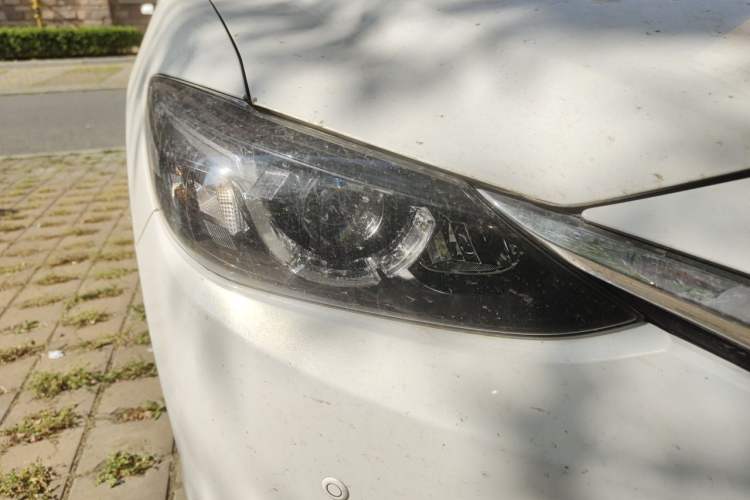 Used Mazda Atenza 2017 2.5L Skyactiv Sport Edition Right Front Headlight
