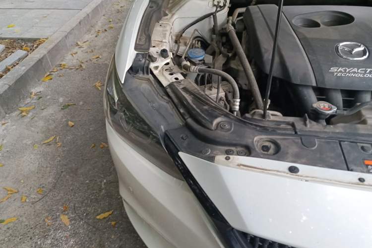 Used Mazda Atenza 2017 2.0L Blue Sky Luxury Edition Right Front Headlight