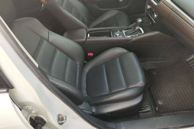 Used Mazda Atenza 2017 2.0L Blue Sky Luxury Edition Right Front Seat