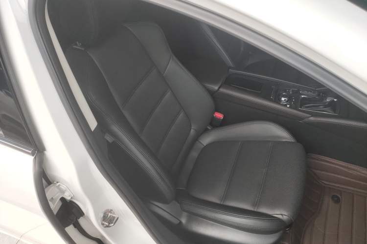 Used Mazda Atenza 2017 2.0L Blue Sky Luxury Edition Right Front Seat