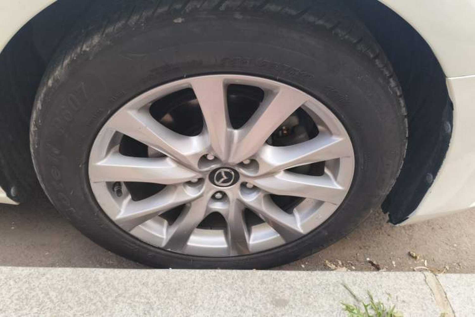 Used Mazda Atenza 2017 2.0L Blue Sky Luxury Edition Right Front Wheel Hub