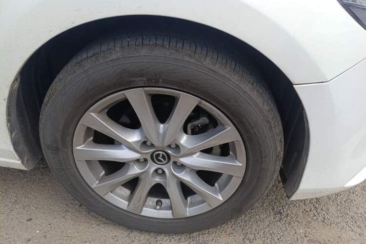 Used Mazda Atenza 2017 2.0L Blue Sky Luxury Edition Right Front Wheel Hub
