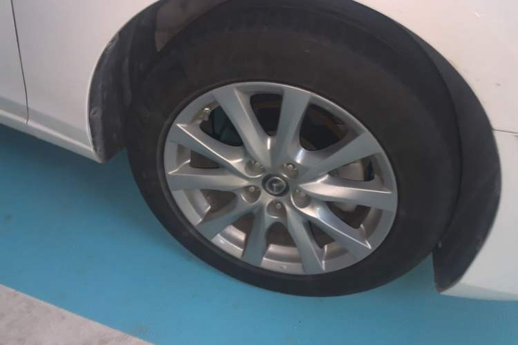 Used Mazda Atenza 2017 2.0L Blue Sky Luxury Edition Right Front Wheel Hub