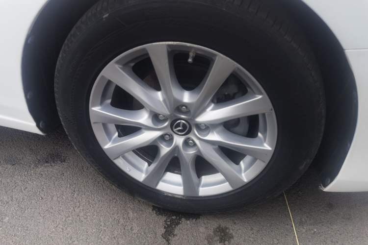 Used Mazda Atenza 2017 2.0L Blue Sky Luxury Edition Right Front Wheel Hub