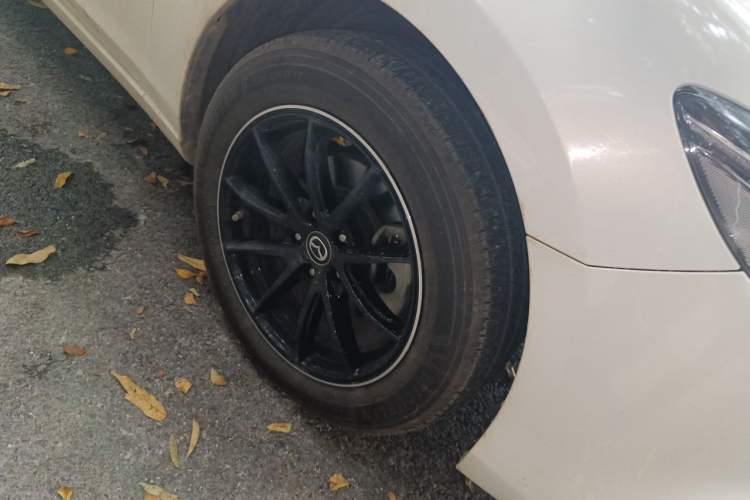 Used Mazda Atenza 2017 2.0L Blue Sky Luxury Edition Right Front Wheel Hub