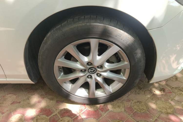 Used Mazda Atenza 2017 2.0L Blue Sky Luxury Edition Right Front Wheel Hub