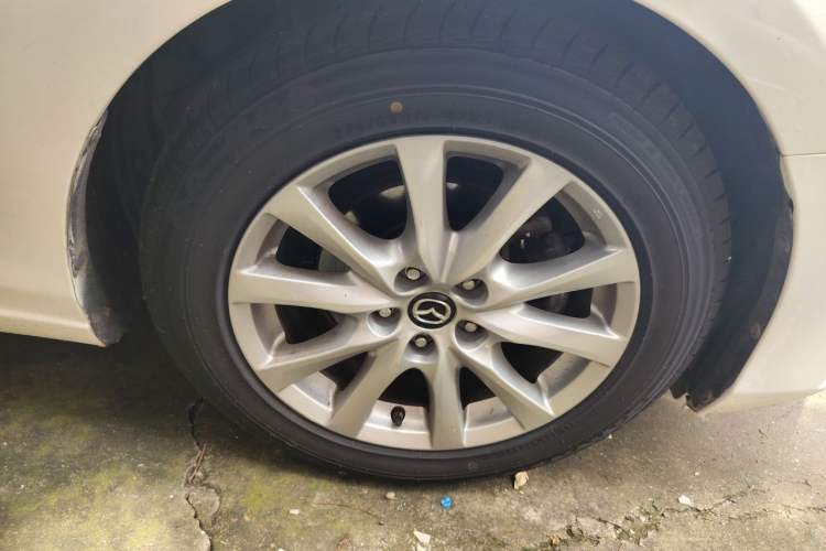 Used Mazda Atenza 2017 2.0L Blue Sky Luxury Edition Right Front Wheel Hub