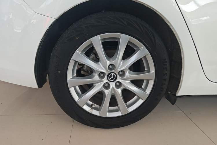 Used Mazda Atenza 2017 2.0L Blue Sky Prestige Edition Right Rear Wheel Hub