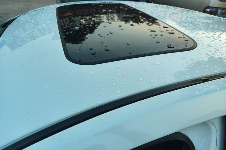 Used Mazda Atenza 2017 2.0L Blue Sky Luxury Edition Roof