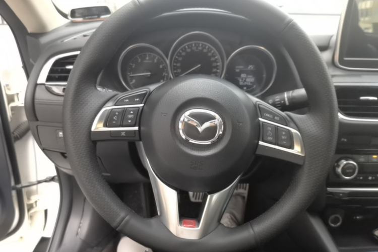 Used Mazda Atenza 2017 2.0L Blue Sky Fashion Edition Steering Wheel