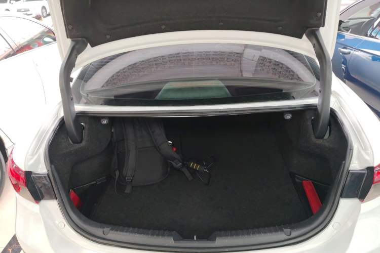 Used Mazda Atenza 2017 2.5L Blue Sky Prestige Edition Trunk