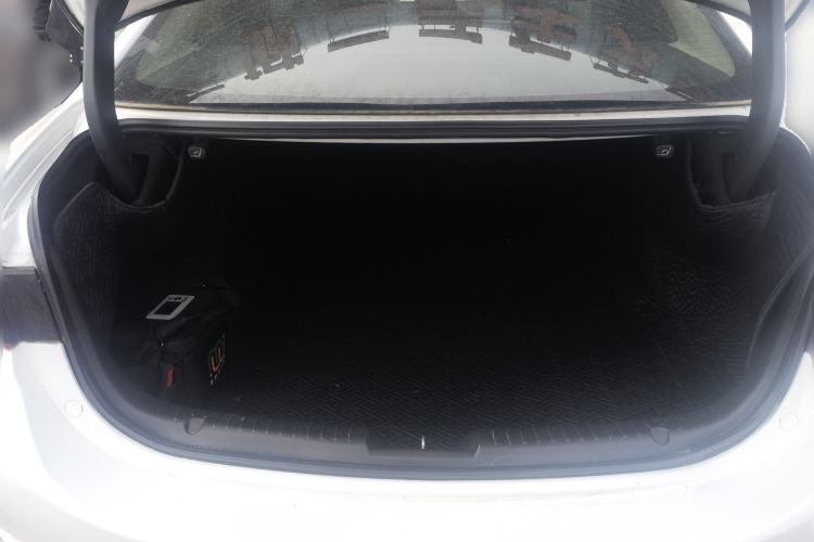 Used Mazda Atenza 2017 2.0L Blue Sky Luxury Edition Trunk