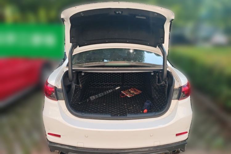 Used Mazda Atenza 2017 2.5L Blue Sky Prestige Edition Trunk