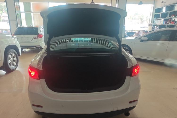 Used Mazda Atenza 2017 2.0L Blue Sky Prestige Edition Trunk