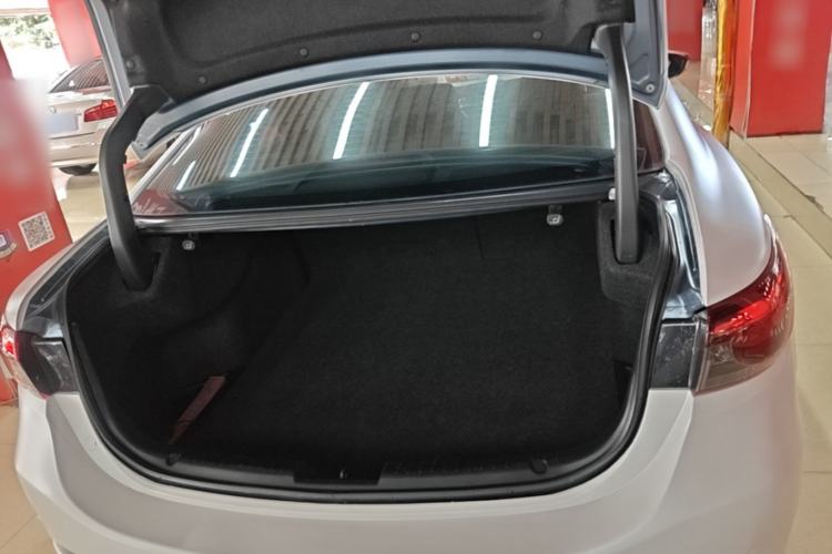 Used Mazda Atenza 2017 2.5L Blue Sky Prestige Edition Trunk