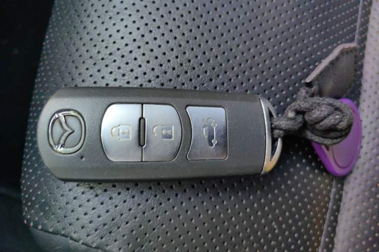 Used Mazda Atenza 2017 2.0L Blue Sky Prestige Edition Vehicle Key