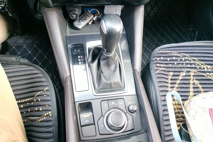 Used Mazda Atenza 2018 2.0L Blue Sky Luxury Edition China V Standard Gear Lever