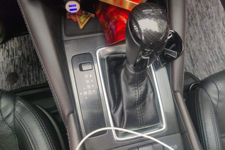 Used Mazda Atenza 2018 2.0L Blue Sky Luxury Edition China V Standard Gear Lever