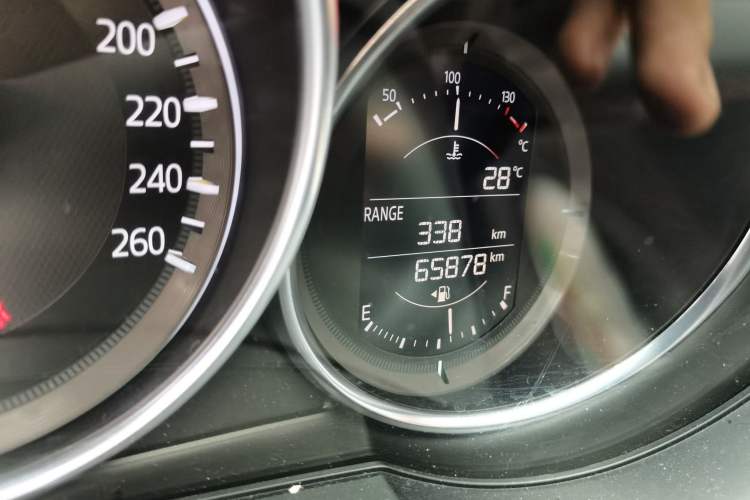 Used Mazda Atenza 2018 2.5L Skyactiv Sport Version China V Standard Odometer Close Up