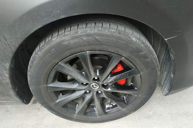 Used Mazda Atenza 2018 2.0L Blue Sky Luxury Edition China V Standard Right Front Wheel Hub