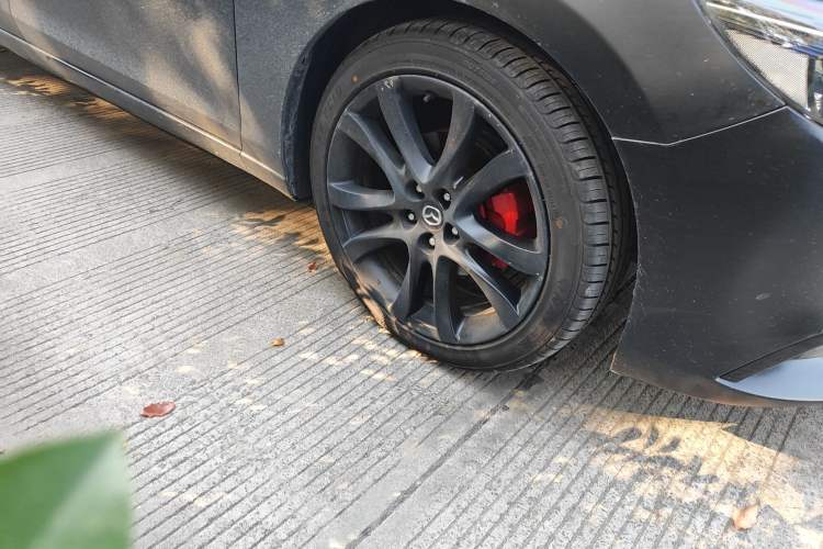 Used Mazda Atenza 2018 2.5L Skyactiv Sport Version China V Standard Right Front Wheel Hub