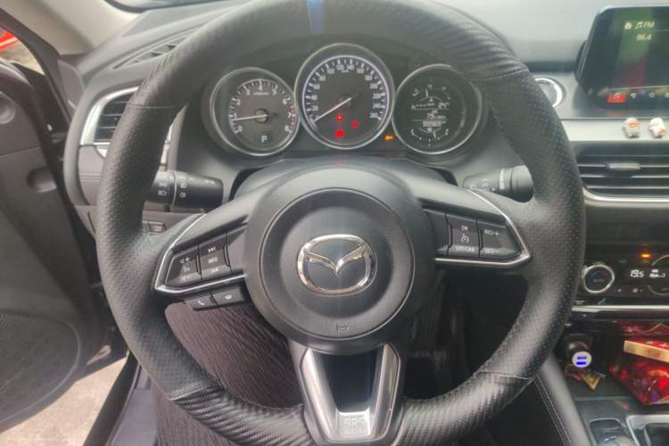 Used Mazda Atenza 2018 2.0L Blue Sky Luxury Edition China V Standard Steering Wheel