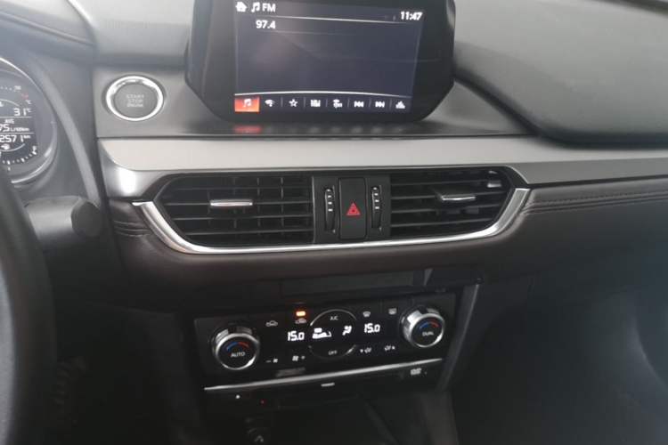 Used Mazda Atenza 2018 2.0L Blue Sky Luxury Edition China V Standard Audio And AC Panel