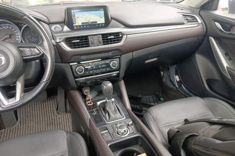 Used Mazda Atenza 2018 2.0L Blue Sky Luxury Edition China VI Standard Audio And AC Panel