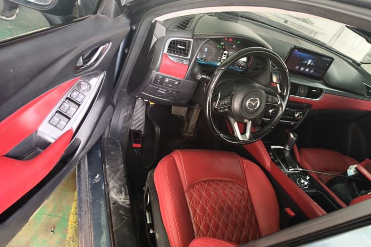 Used Mazda Atenza 2018 2.5L Skyactiv Sport Version China V Standard Driver Seat