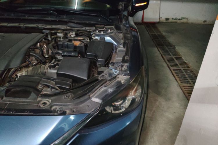 Used Mazda Atenza 2018 2.0L Blue Sky Luxury Edition China VI Standard Engine Bay Left