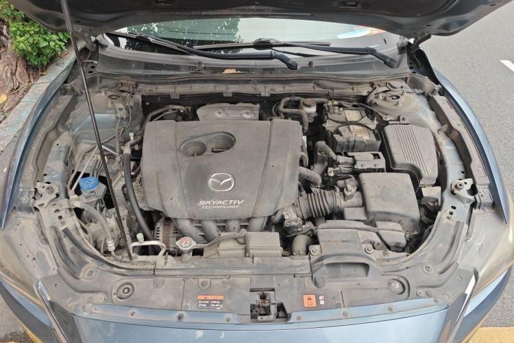 Used Mazda Atenza 2018 2.0L Blue Sky Luxury Edition China VI Standard Engine Bay