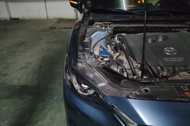 Used Mazda Atenza 2018 2.0L Blue Sky Luxury Edition China VI Standard Engine Bay Right