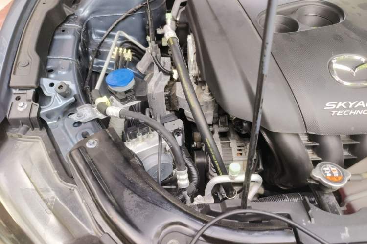 Used Mazda Atenza 2018 2.0L Blue Sky Luxury Edition China V Standard Engine Bay Right