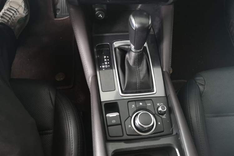 Used Mazda Atenza 2018 2.0L Blue Sky Luxury Edition China V Standard Gear Lever