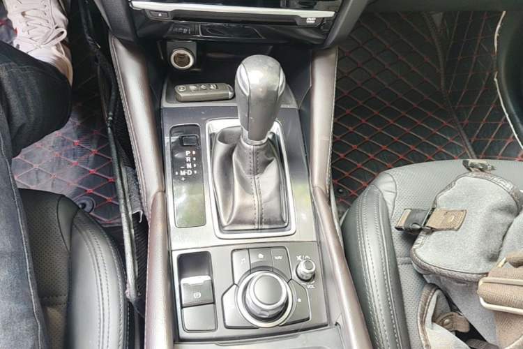 Used Mazda Atenza 2018 2.5L Blue Sky Sport Edition China VI compliant Gear Lever