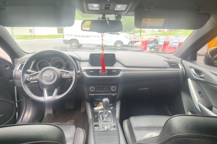 Used Mazda Atenza 2018 2.5L Blue Sky Prestige Edition China VI compliant Headliner