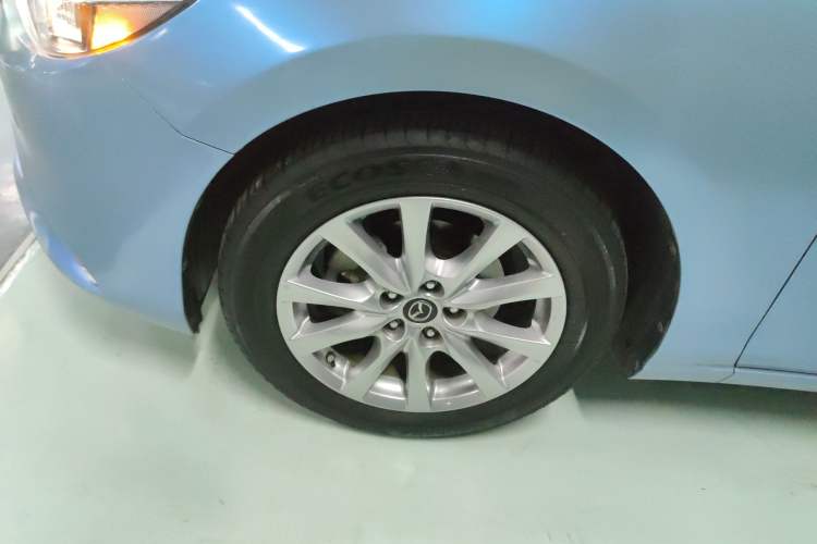 Used Mazda Atenza 2018 2.0L Blue Sky Luxury Edition China V Standard Left Front Wheel Hub