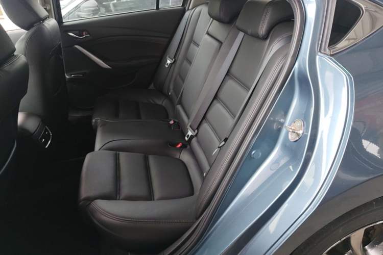 Used Mazda Atenza 2018 2.5L Blue Sky Sport Edition China VI compliant Left Rear Seat