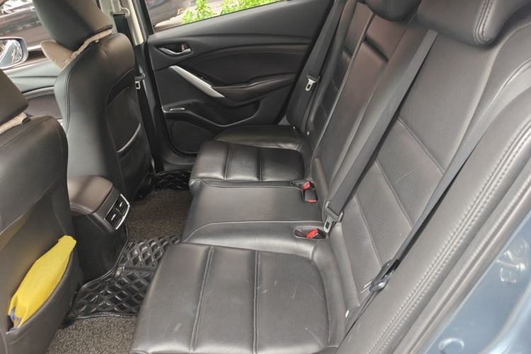 Used Mazda Atenza 2018 2.0L Blue Sky Luxury Edition China VI Standard Left Rear Seat