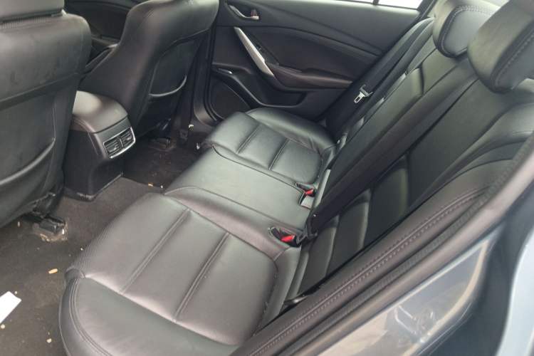 Used Mazda Atenza 2018 2.0L Blue Sky Luxury Edition China VI Standard Left Rear Seat