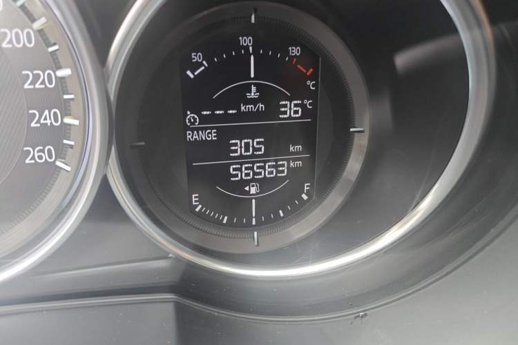 Used Mazda Atenza 2018 2.0L Blue Sky Luxury Edition China VI Standard Odometer Close Up