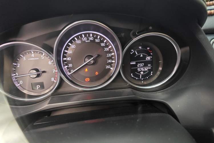 Used Mazda Atenza 2018 2.0L Blue Sky Luxury Edition China V Standard Odometer Close Up