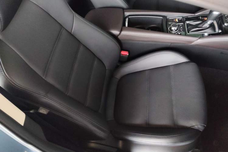 Used Mazda Atenza 2018 2.5L Blue Sky Sport Edition China VI compliant Right Front Seat
