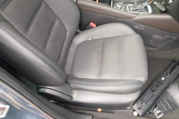 Used Mazda Atenza 2018 2.0L Blue Sky Luxury Edition China VI Standard Right Front Seat